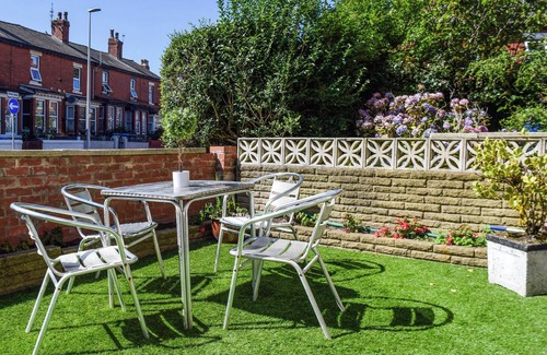 North Shore Cabaña | 5 bedroom accommodation in Blackpool