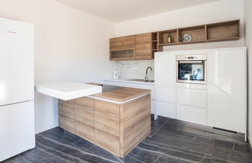 Slime Casa | Alojamiento de 5 habitaciones en Slime