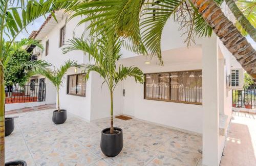 Manga Casa | 5 Bedroom Amazing Villa Minutes to Walled City