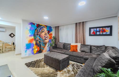 Manga Casa | 5 Bedroom Amazing Villa Minutes to Walled City
