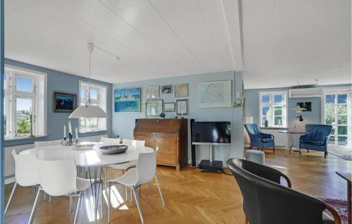 Erslev Casa | 5 Bedroom Awesome Home In Erslev