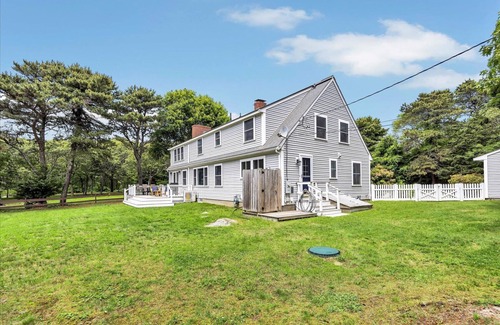 Cataumet Casa | 5-Bedroom Cape Cod Retreat on Scraggy Neck