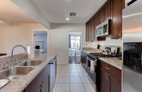 Reseda Casa | 5 Bedroom Charmer with Pool