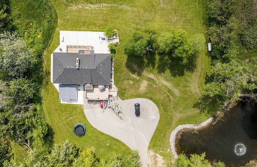 Caledon Casa | 5-Bedroom Countryside Estate in Northern GTA – Ideal for Gatherings & Getaways