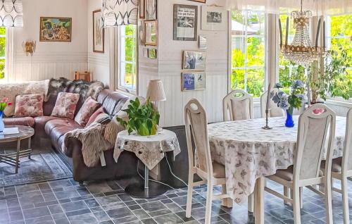 Vastergarn Casa | 5 Bedroom Cozy Home In Gotlands Tofta