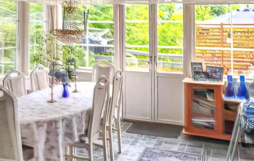Vastergarn Casa | 5 Bedroom Cozy Home In Gotlands Tofta