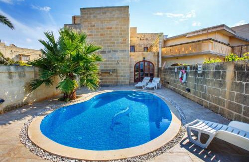 Gharb Casa | 5 Bedroom Farmhouse with Private Pool