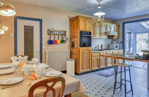 La Trinite Casa | 5 bedroom awesome home in Villedieu-les-Poêles
