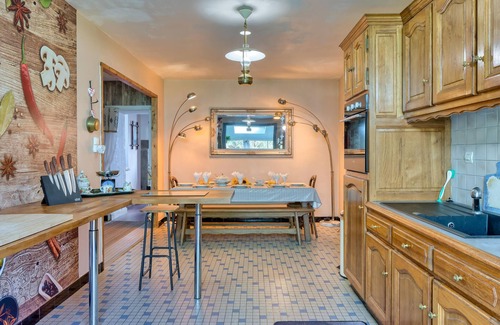 La Trinite Casa | 5 bedroom awesome home in Villedieu-les-Poêles