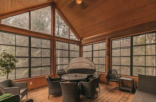 Fiddler Lake Resort Chalet De Esquí | 5-Bedroom Getaway with Sauna, BBQ, and Game Room