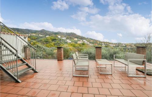Serralta Casa | 5 Bedroom Gorgeous Home In Podenzana