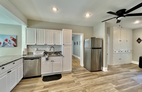Hartwick Casa | 5 bedroom home near Cooperstown, Dreams Park & All Star Village. Sleeps 13.