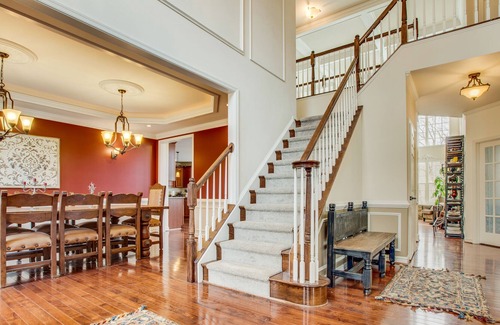 Stafford Casa | 5 Bedroom Home with Pool & Hotub