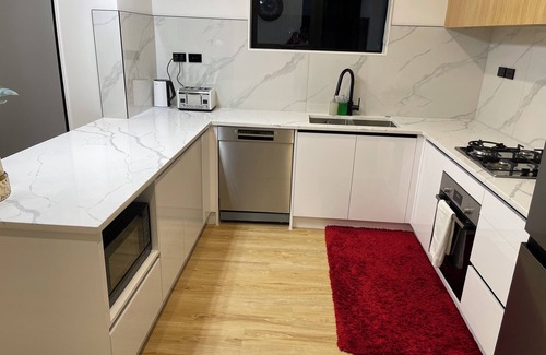 Mangere Casa | 5 bedroom house at the heart of Auckland airport