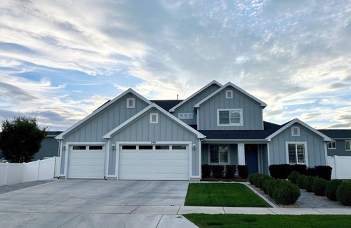 American Fork Casa | 5-bedroom house near I-15 with fitness room in lovely American Fork