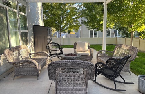 American Fork Casa | 5-bedroom house near I-15 with fitness room in lovely American Fork