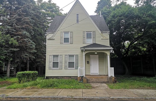 Lower Allston Casa | 5-bedroom house near Harvard Business School and Science Engineering Complex
