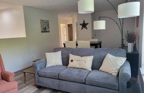 Kalkaska Casa | 5-bedroom house with fitness room in Kalkaska. Perfect locationfor every season
