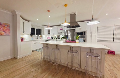 Coral Ridge Isles Casa | 5-bedroom in Fort Lauderdale! Heated Salt water pool w endless amenities