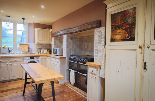 Knipton Casa | 5 bedroom Manor in private parkland with idyllic countryside and lake views