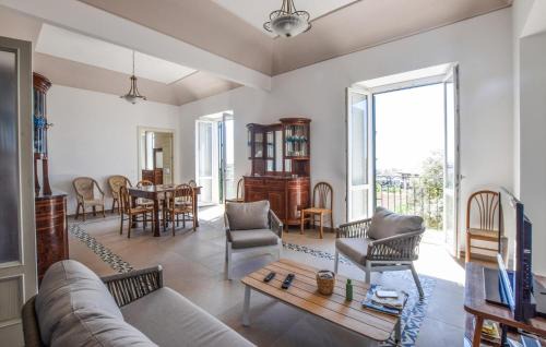 Bovalino Marina Casa | 5 Bedroom Nice Home In Bovalino