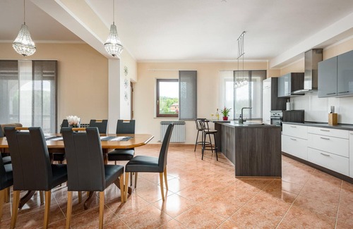 Skropeti Casa | Bonita casa de 5 dormitorios en Karojba