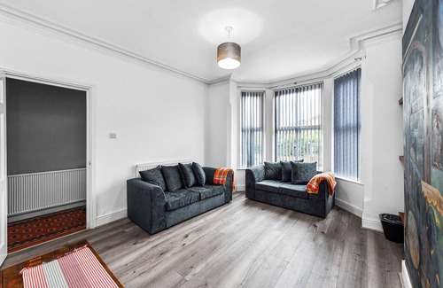 Sneinton Casa | 5 Bedroom Nottingham Gem