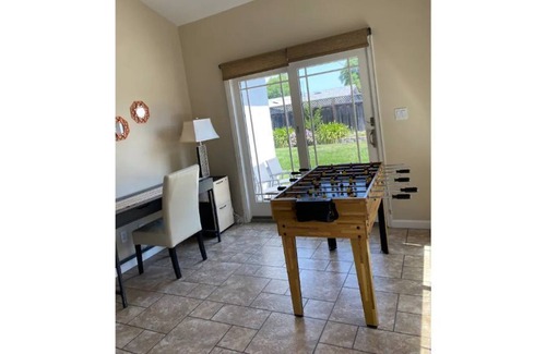 Dublin Casa | 5 bedroom single level home with 3 bath