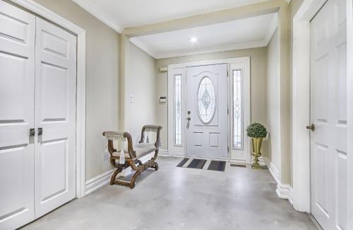 King Casa | 5 Bedroom Vacation Cottage - King City