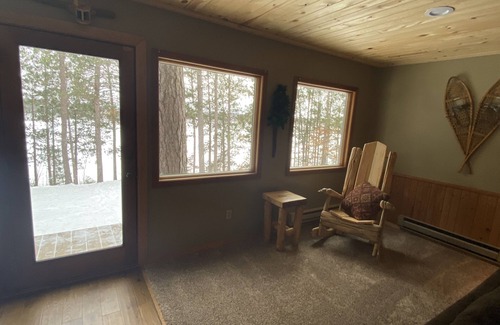 Pequot Lakes Casa | Casa rústica MUY ESPACIOSA de 5 dormitorios en el lago