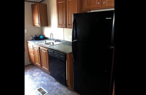 Monahans Casa | 5 Bedroom Work Trailer