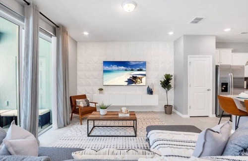 Davenport Casa | 5 Bedrooms/4.5 Bathrooms/Windsor Island (1360LT)