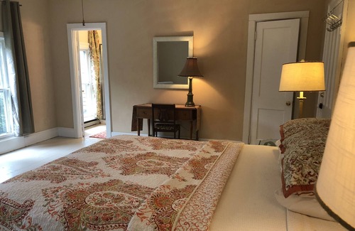 Denver Otro | 5 bedrooms 5 ensuite bathrooms, Roxbury, NY