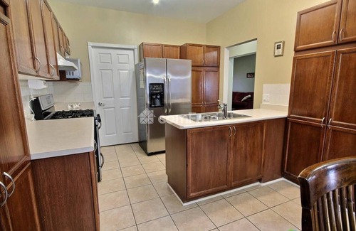 Ottawa Division Casa | 5 bedrooms cozy house in a very quiet & family friendly area