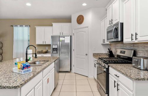 Loughman Casa | 5 Beds Heated Pool at Solterra Resort
