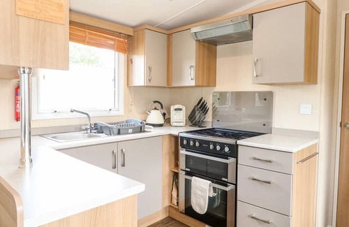 Hopton Apartamento | 5 Berth 3 Bedroom Caravan Holiday Home in Fritton