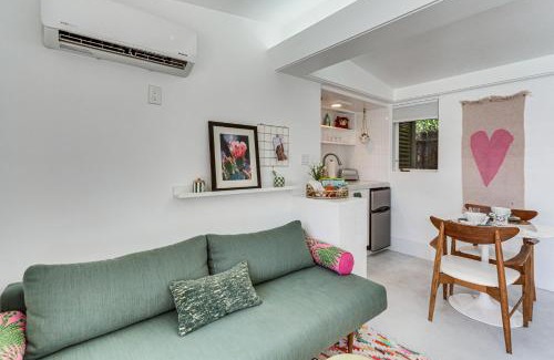 Palm Desert Apartamento | 5 Blocks to El Paseo Palm Desert Casita with Pool