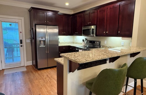 Belvedere Park Casa | 5 BR/3 BA for MidTerm or Long Term! InLaw Suite! Privacy fence! Jet Tub! Garage!