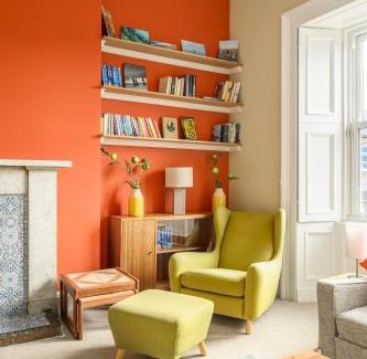 Newington Apartamento | 5-BR 3-BTH Newington Apartment - Modern & Spacious