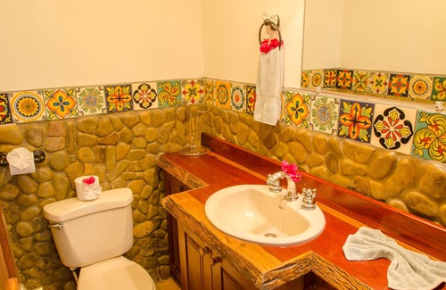 Playa Colorado Casa | 5 dormitorios / 4. 5 baños Casa W / piscina. ¡A solo 5 minutos a pie de la playa y las vacaciones de surf!