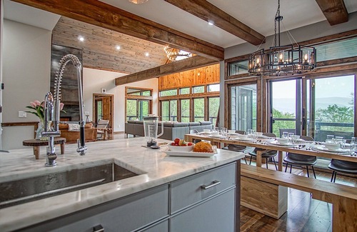 Slatyfork Farm Casa | 5 Br: Cupp Runneth Over - Luxurious retreat nestled 9.7 miles from Snowshoe