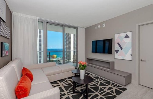 Hollywood South Central Beach Apartamento | 5 BREATHTAKING Front Ocean View: Brand New 2BR