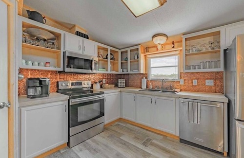 Fredericksburg Cabina | 5 cabins+2400 Sq ft Dance Hall!
