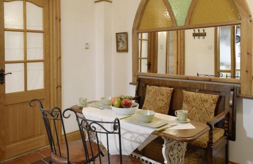Gretna Casa | 5 Church Square