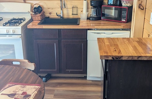 South Rutland Casa | #5 - Cozy private unit near Salmon River, and Tug Hill ATV/snowmobile trails.