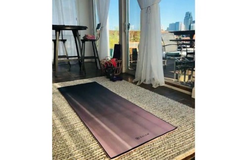 Crossroads Arts District Apartamento | 5-Crossroads Industrial Loft | Rooftop | Sleeps 8