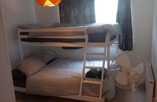 Dartford Apartamento | 5 Guests - Pet Friendly - Balcony & Free Parking