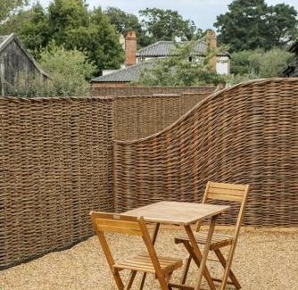 Beccles Casa | 5 Henham Barns