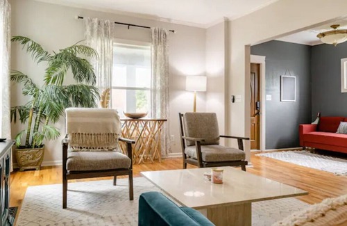 Southmoreland Casa | 5 KING Beds + Pingpong + Coffee &Tea + Walk to Westport