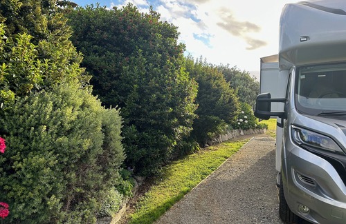 Longlands Casa | 5 km from Havelock North Comfortable Cosy Country Motorhome Experience